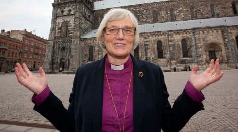 Vicar: God rejects fans of women priests