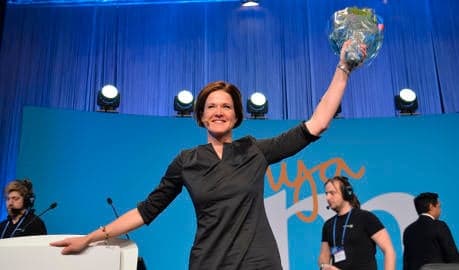 Sweden's opposition votes in woman leader