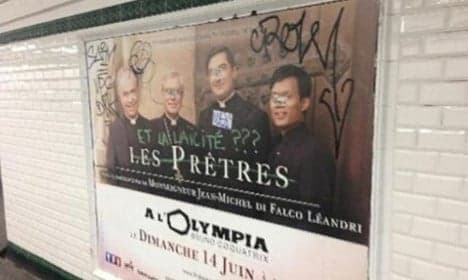 Paris Metro lifts ban on 'Christians advert'