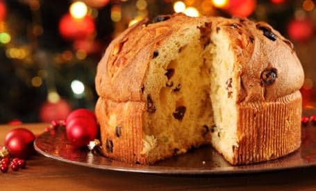 Christmas cake 'stuffed with €250,000'