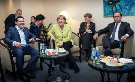 Merkel pushes for Greece deal at Euro meet