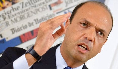 'Make migrants work for free': Italian minister