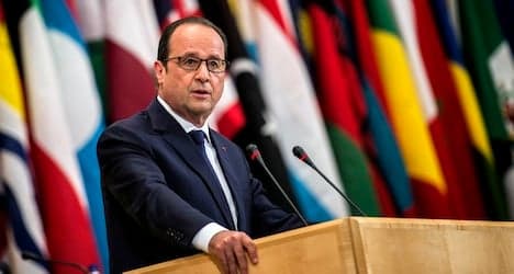 Hollande appeals in Geneva for climate action
