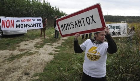 France bans sale of Monsanto weedkiller