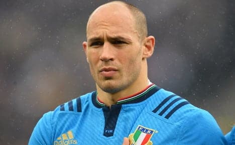 Italy's Parisse fights to be fit for World Cup