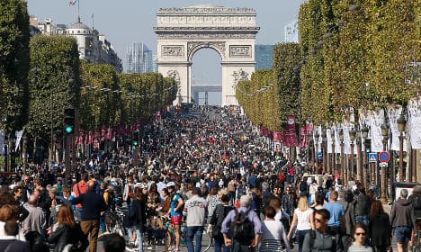 Paris: First car-free day proves quiet success