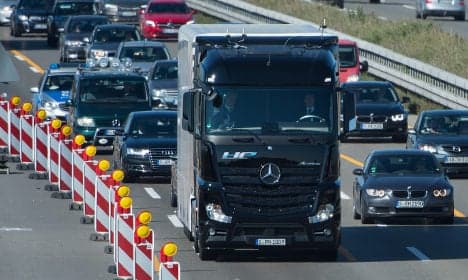 Daimler trials self-driving truck in Germany