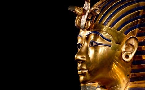 Egypt calls in Germans to fix pharaoh's beard