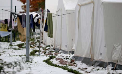Freezing migrants cry foul as cold bites