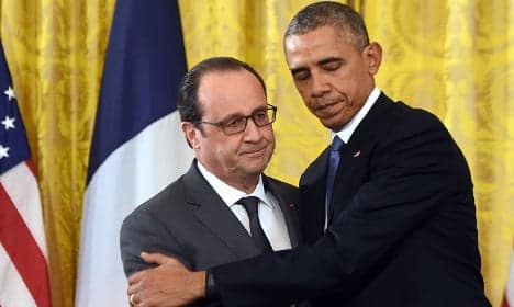 Hollande: Holding Paris summit is best response