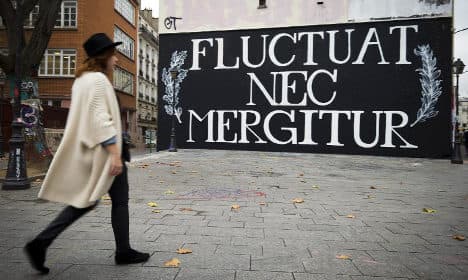 Slogans of unity show defiant spirit of Paris
