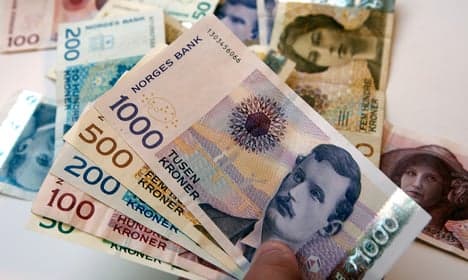 Norway man finds 325,000kr in new home’s fireplace