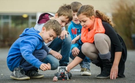Kids invent robot to settle Germany's dog poo wars
