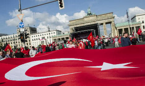 Half of Turkish Germans hold Islam above state law