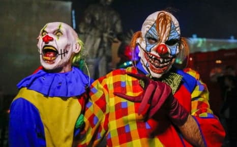 Armed clowns rob pizza joint outside Berlin