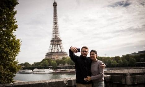 Paris tourism workers to get English lessons