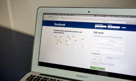 Facebook 'sorry' for removing Swedish cancer video