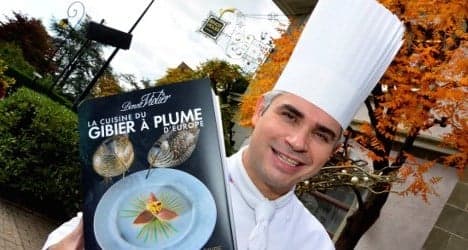 Suicide chef’s restaurant keeps Michelin stars