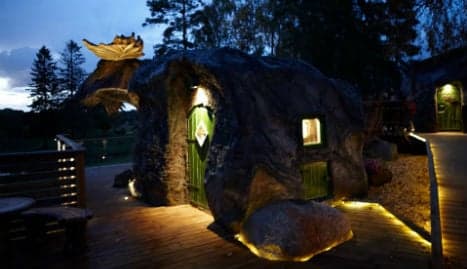 Swedish park unveils Europe's first Elk-hut