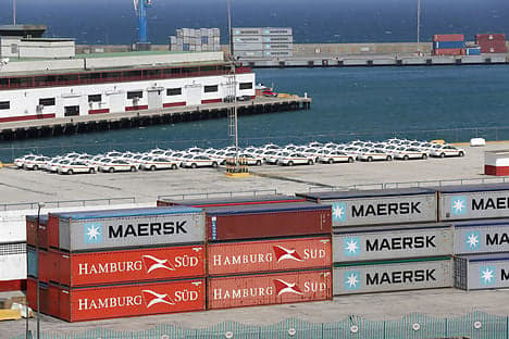Maersk Line to buy German container shipping company
