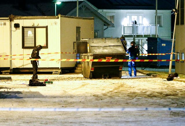 Swedish neo-Nazis held over Gothenburg refugee centre blast