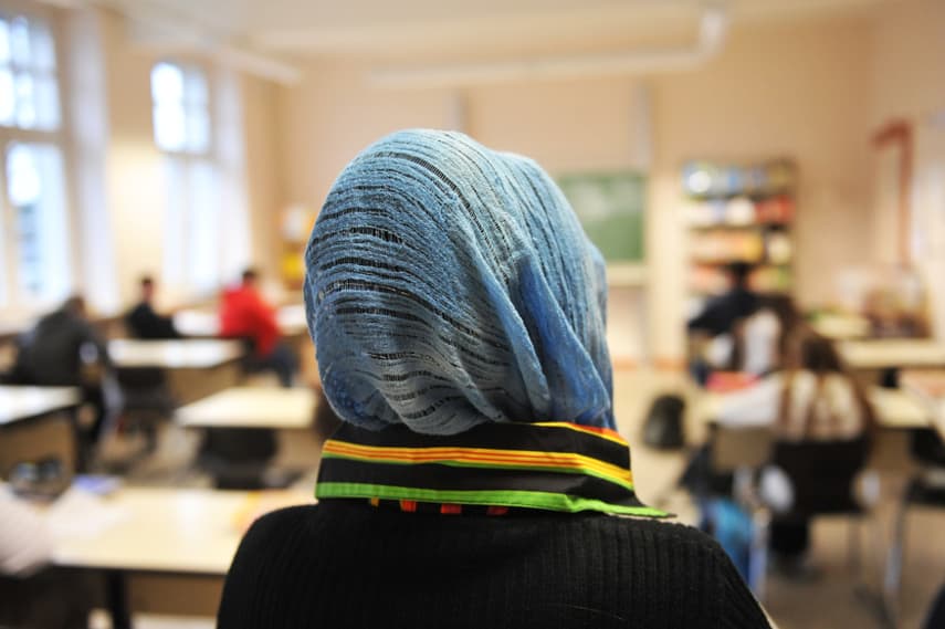 Muslim teacher wins €9,000 in Berlin discrimination case