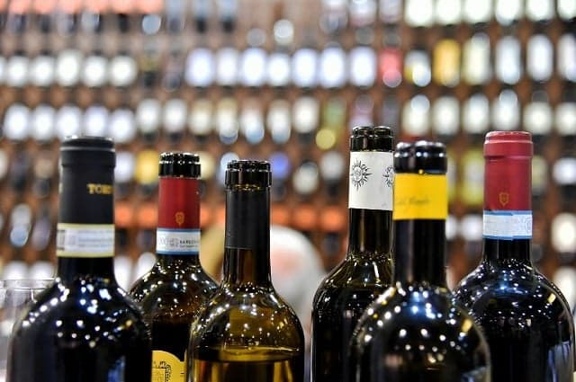 Sicily blackmailers threatened to destroy 230 bottles of fine wine