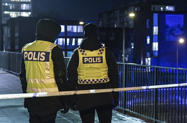 Seven arrested after man shot dead in Malmö
