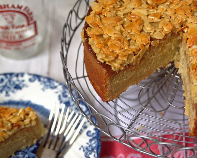 Recipe: How to make delicious Swedish almondy tosca cake
