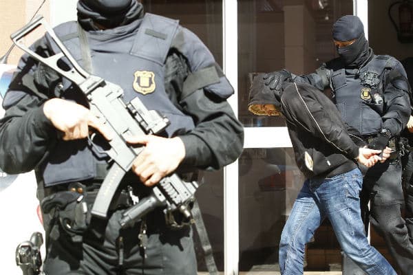 Three-man jihadist cell arrested in Spain and Morocco