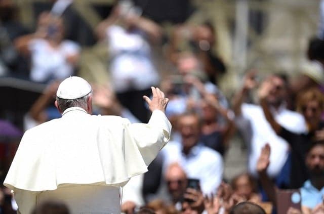 Pope Francis to send funds to South Sudan after Vatican rules out papal visit