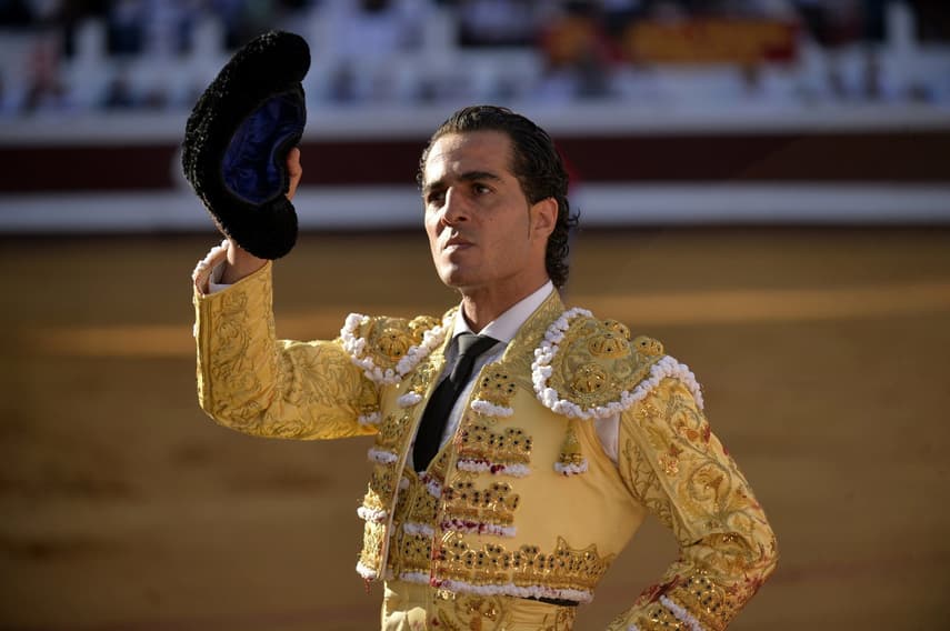 Spain, royal family mourn slain matador gored by bull