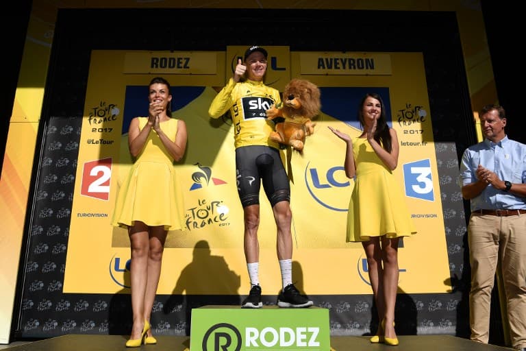 Froome amazed with yellow as Matthews wins stage