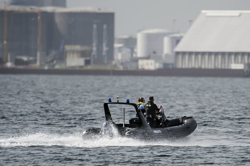 Swedish woman still missing as Denmark sends divers to stricken sub