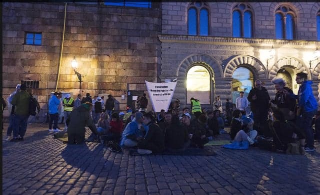 Protest against deportations to Afghanistan attacked in Stockholm