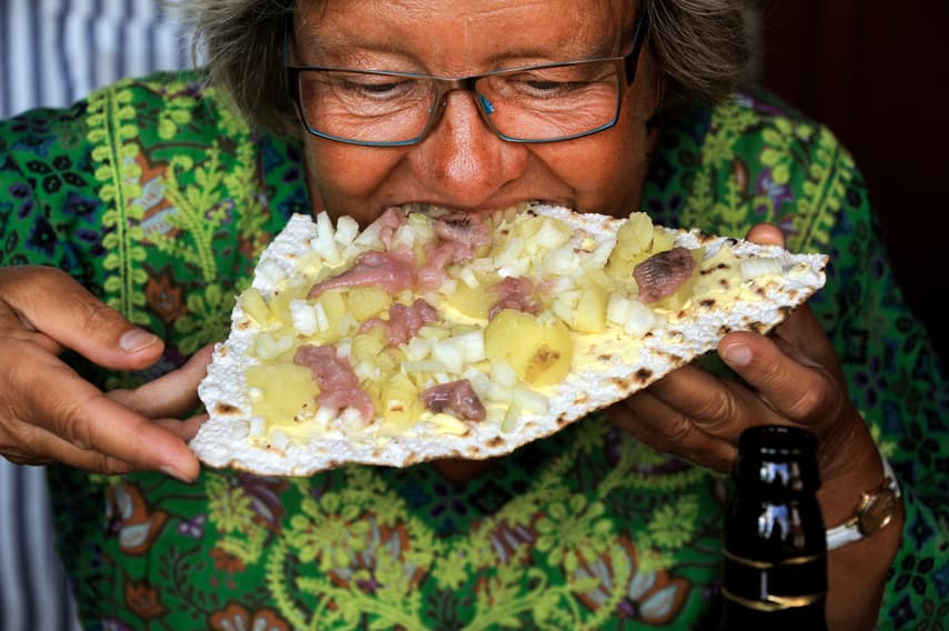 SURSTRÖMMING CHALLENGE: EATING SWEDEN'S WORST FOOD! 