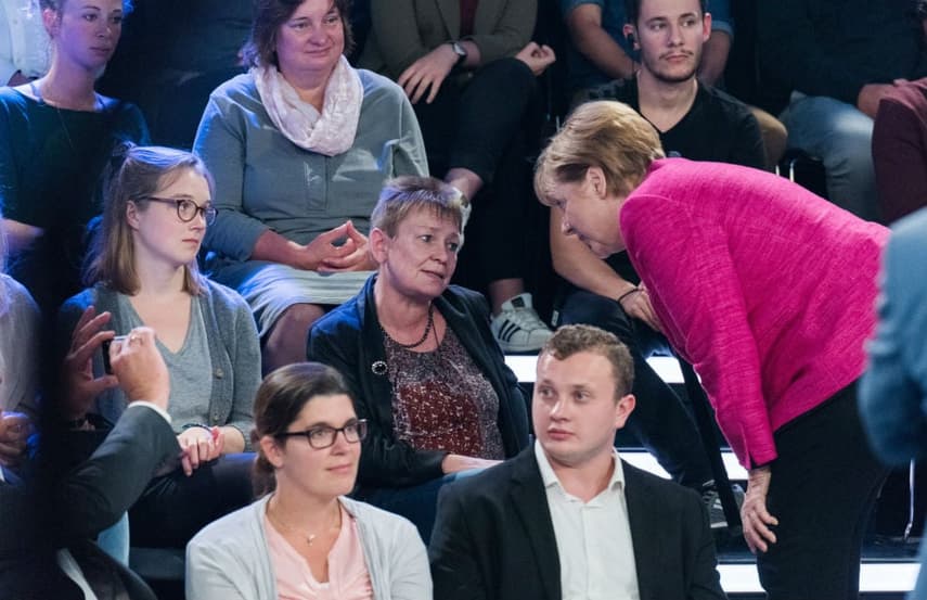 Cleaning lady takes anger out on Merkel over meagre pension