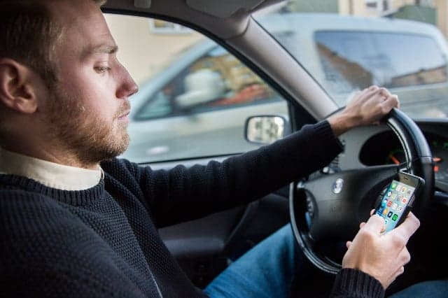 Sweden takes another shot at banning texting behind the wheel