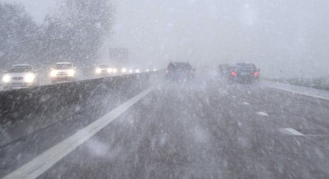 Traffic problems predicted as more snow and harsh weather hits southern Sweden