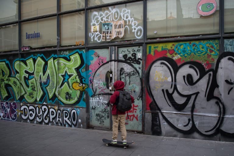 Narcopisos: 'Drug flats' blight the heart of Spanish cities