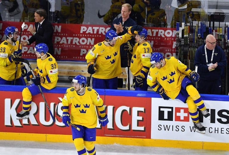 Sweden trounce USA 6-0, face Swiss in world final