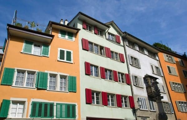 Swiss red tape: court rules against retirees' 'flashy' orange house