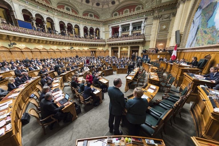 Swiss politicians vote against greater wage transparency
