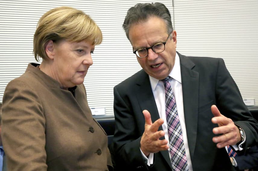Merkel accused of ignoring warnings of 'irregularities' at refugee authority