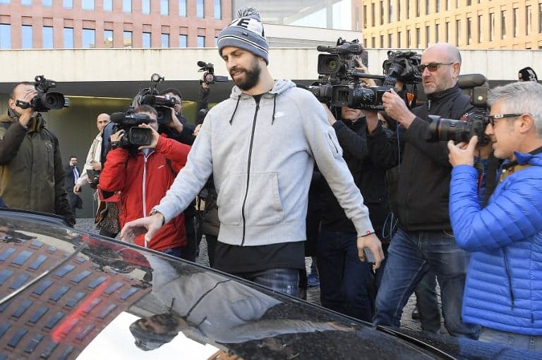 Gerard Piqué fined €48,000 for driving without a valid licence