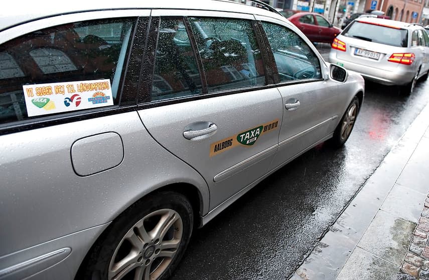 100 drivers demonstrate in Copenhagen over Danish taxi laws