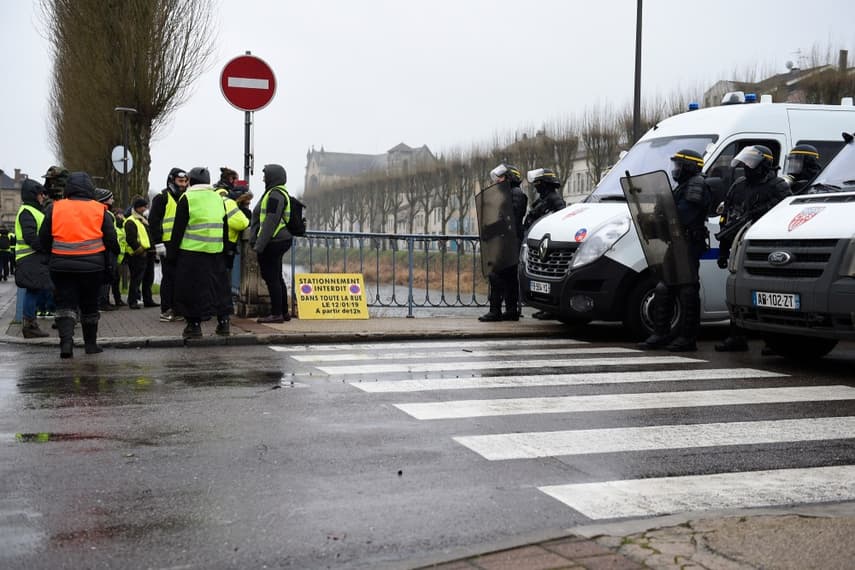 French police under fire as 'yellow vests' casualty toll mounts