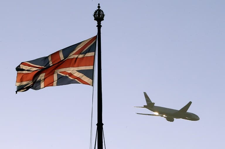 UK and EU guarantee flights will operate in case of no-deal Brexit