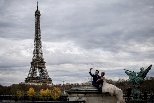No, a quickie marriage in France won't save you from Brexit