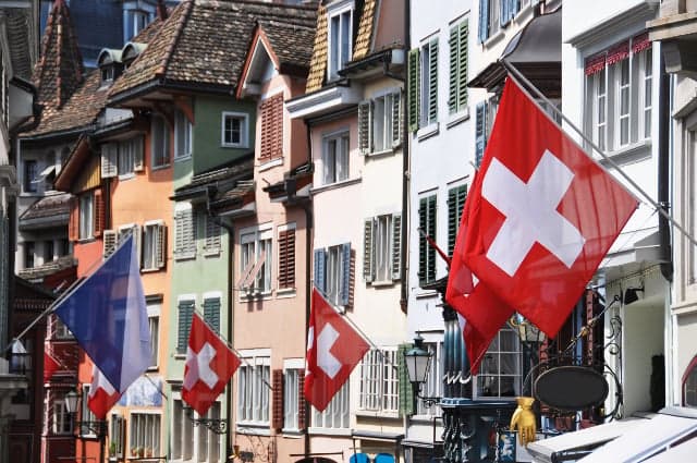 Europe &amp; You: An interesting new Brexit poll and what's Switzerland's problem with the EU?